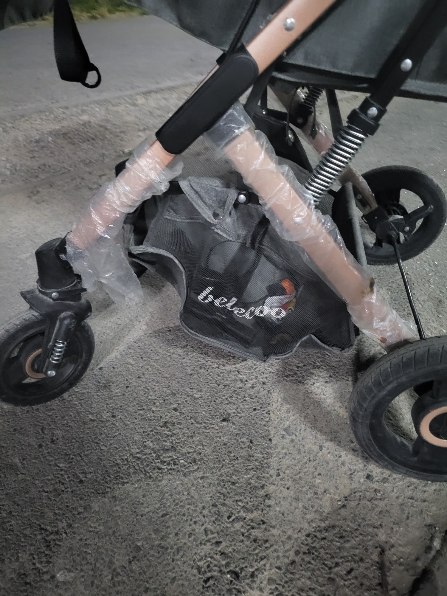 Срочна продам коляску Belecoo