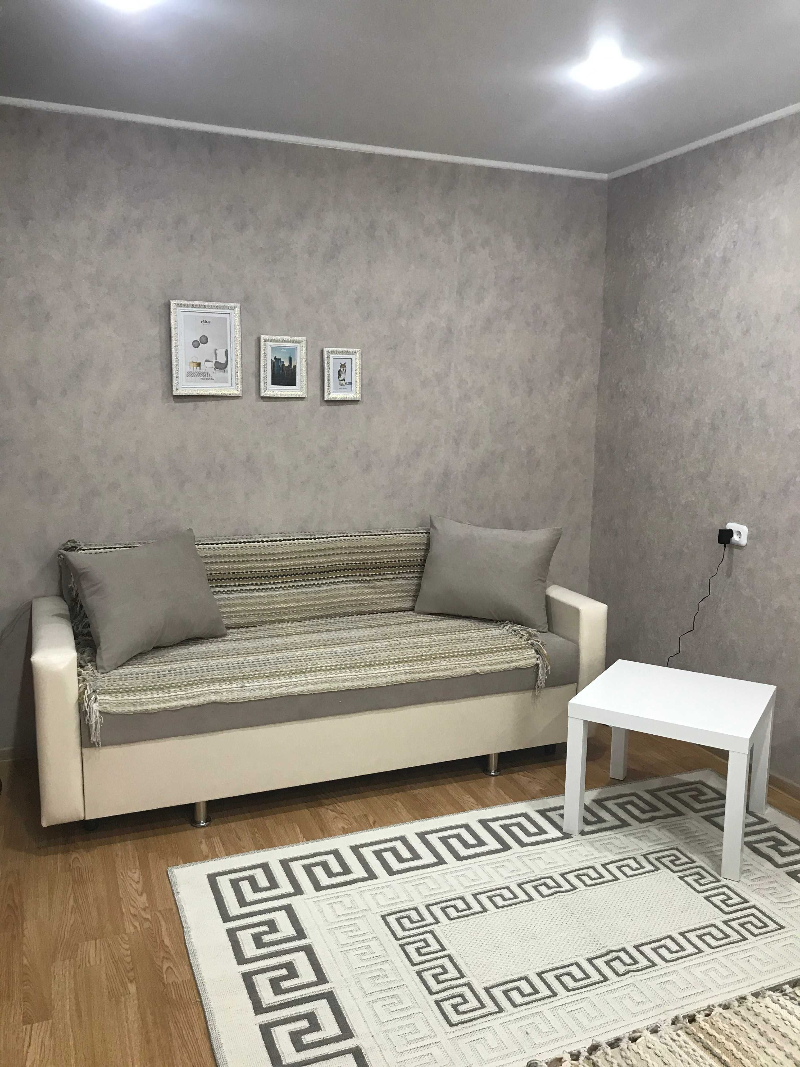 в центре ! час , день,ночь, сутки