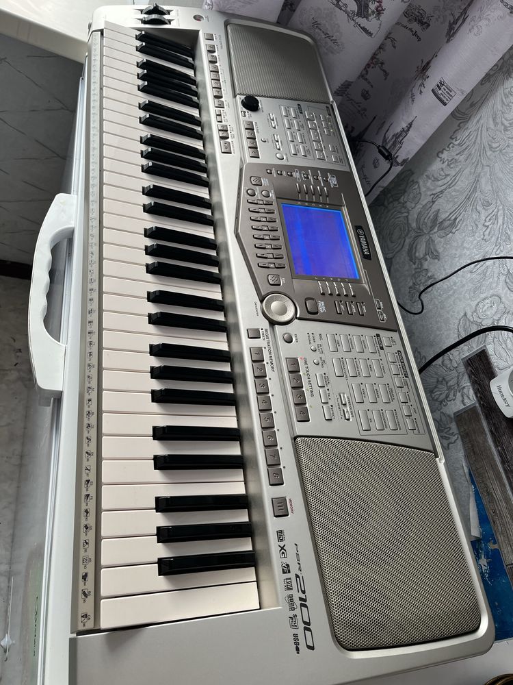 Yamaha  psr 2100