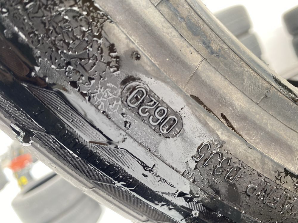 Пара летние шины 255/40/20 255/40R20 Continental.