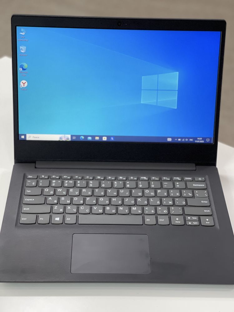 Продается ноутбук Lenovo V14