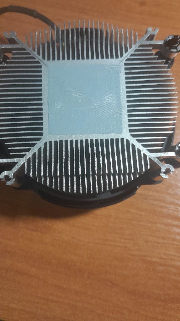 Боксовый кулер amd