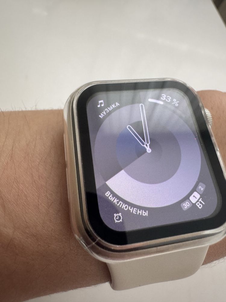 Продам часы Apple Watch SE 2024 40 mm.