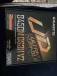 Материнская плата Gigabyte B450
