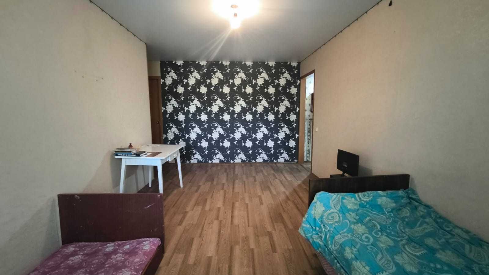 Продам 3 ком квартиру по пр. Металлургов 2(мкр)