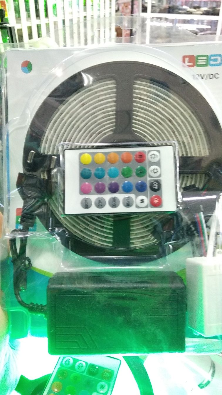 Светодиодные ленты RGB с пультом и блоком питания