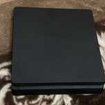Срочно продам ps4 slim