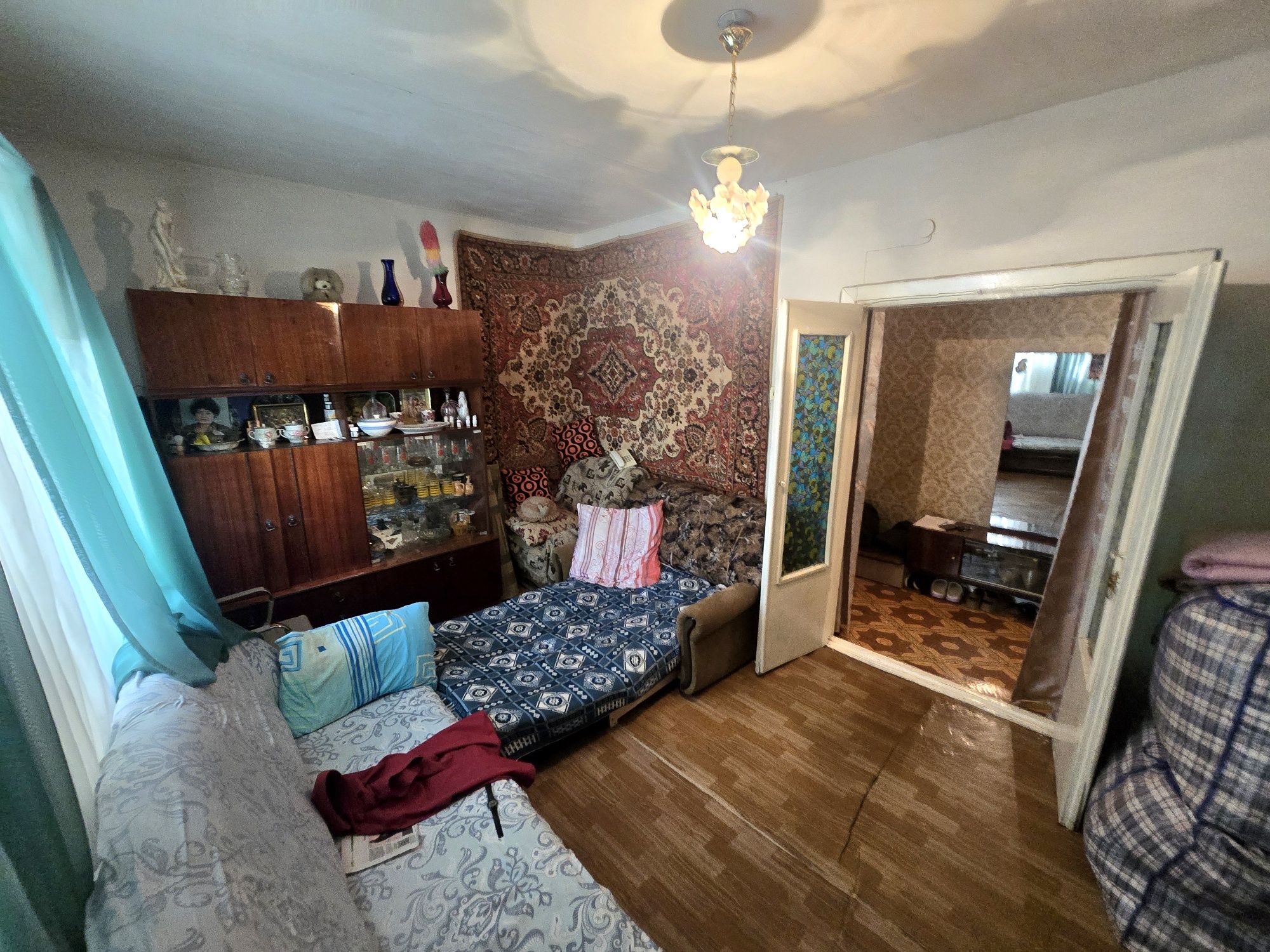 Продаётся 3-комнатная квартира в центре города