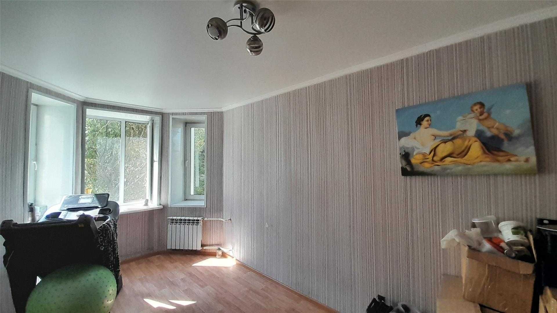 Продам 3 комн квартиру в старом городе возле Тюза,