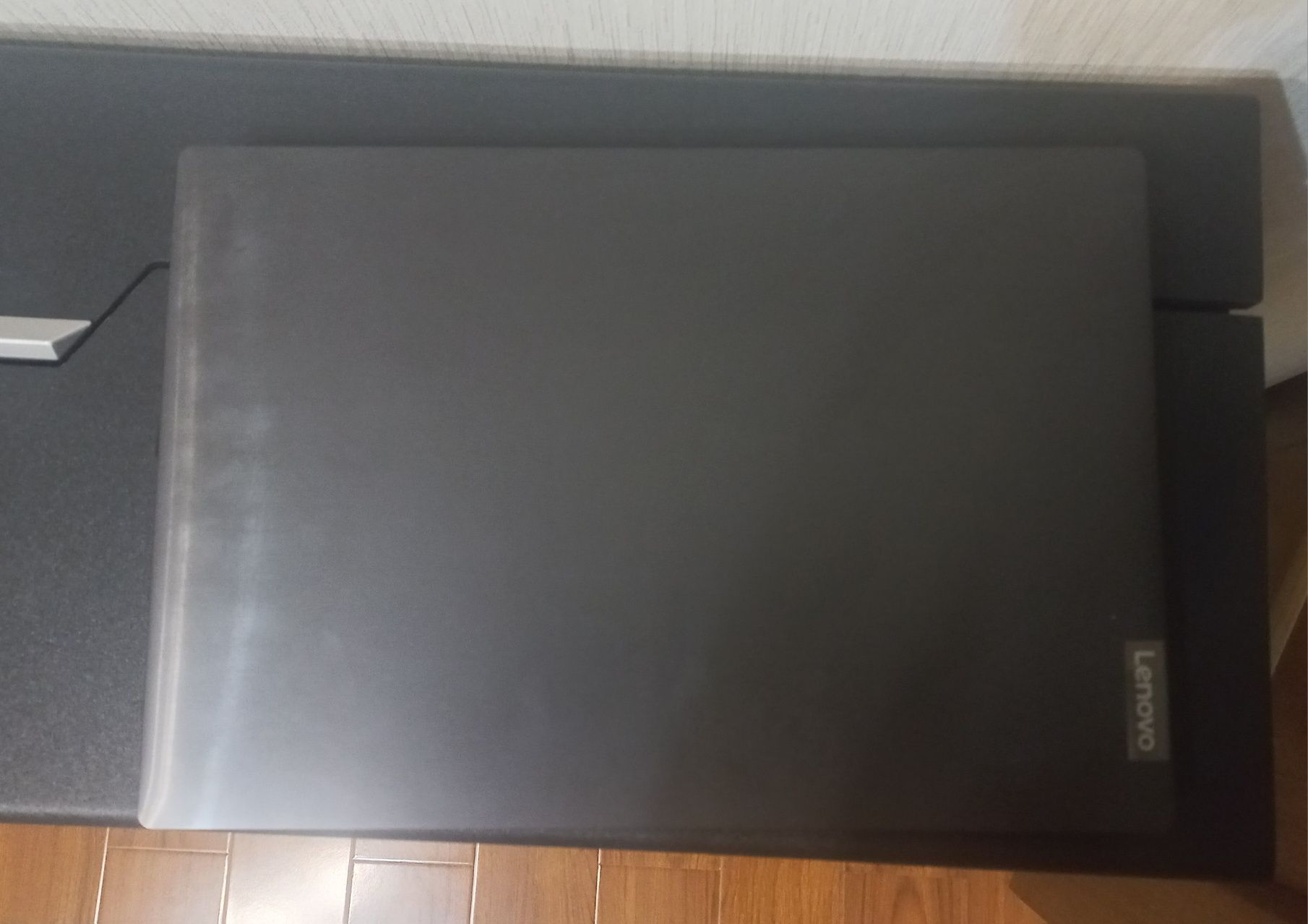 Lenovo IdeaPad L340-15API 81LW AMD Ryzen 7 3700U with Radeon Vega Mob