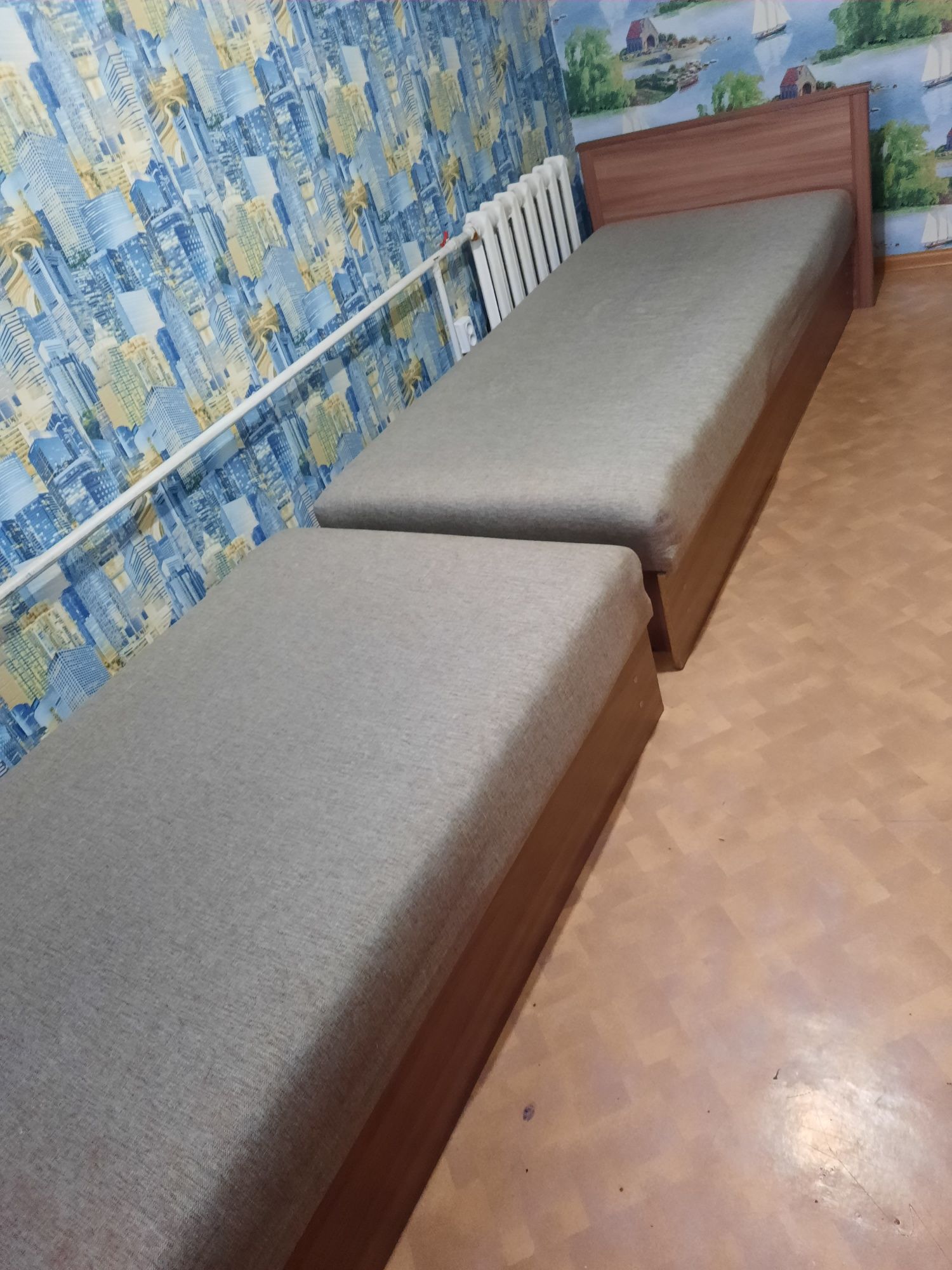 Кровати с подьемным механизмом 2 шт