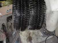 Продам зимнюю резину шипованную 215/55 R16
