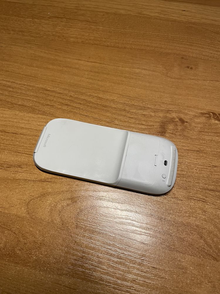 Мышь Mircrosoft arc white