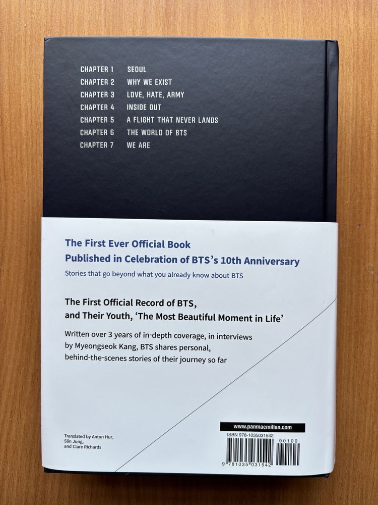 Книга BTS Beyond The Story на английском языке