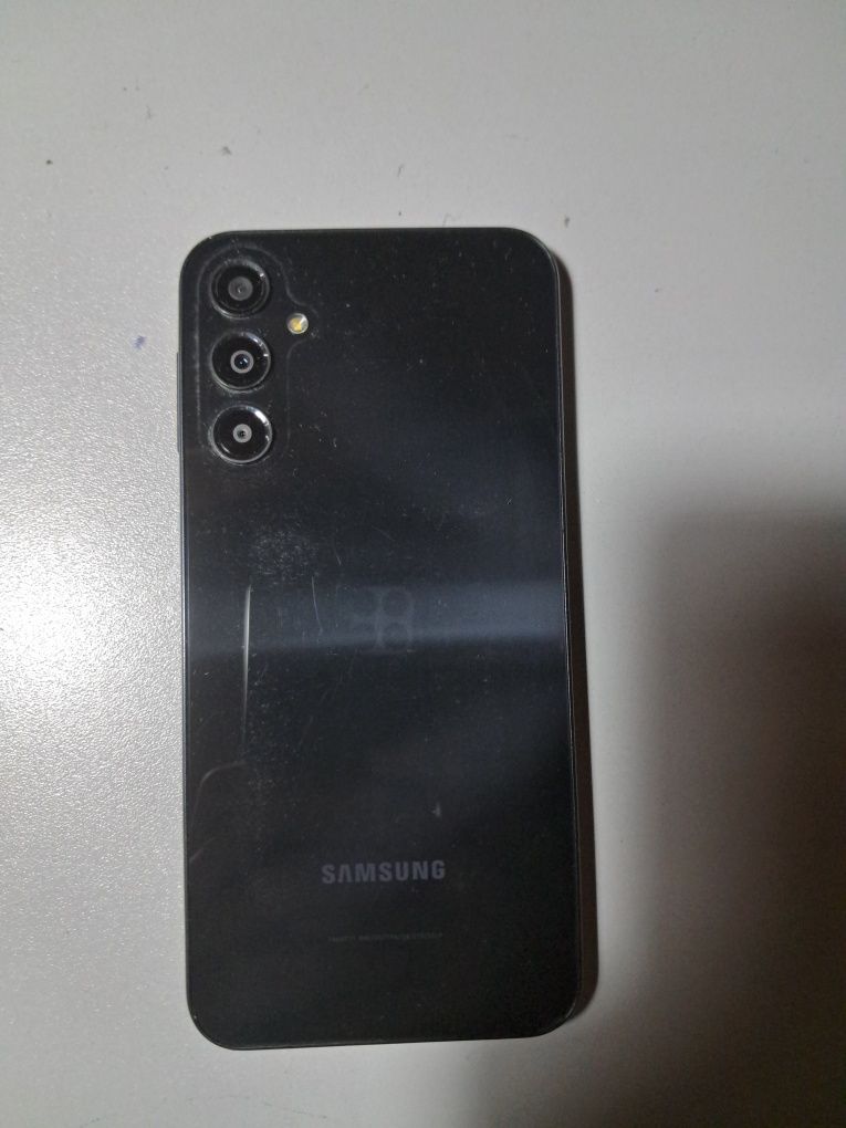 Sumsung galaxy A24