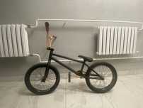 Продам BMX почти новый откатал один сезон