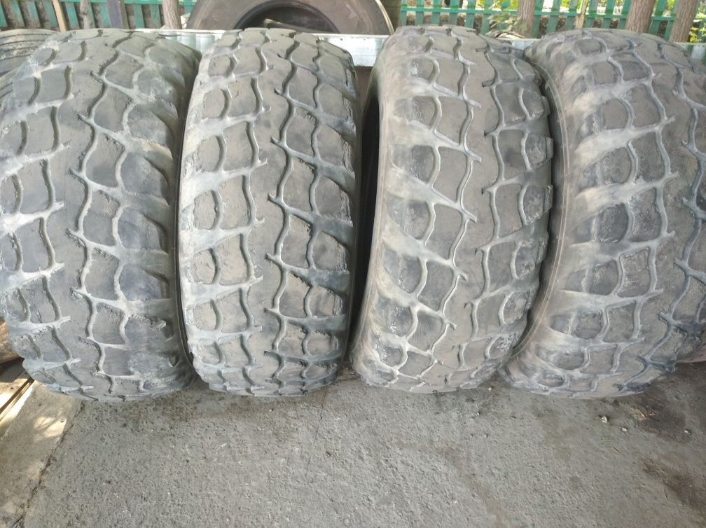 Грузовые шыни в отличном состоянии