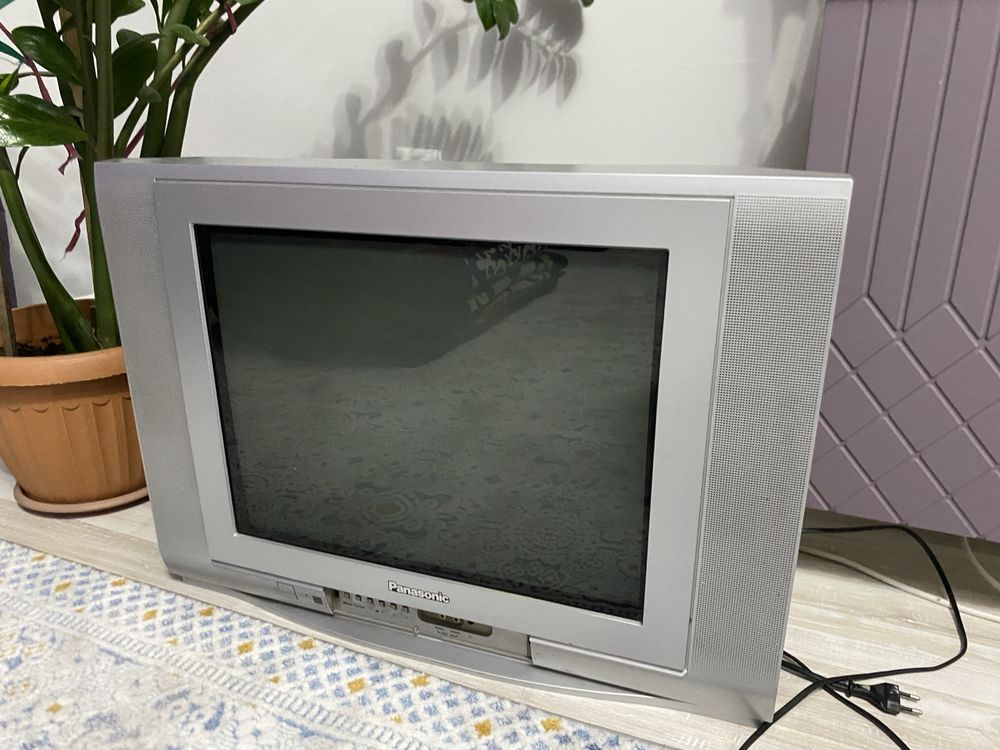 Продам срочно Телевизор