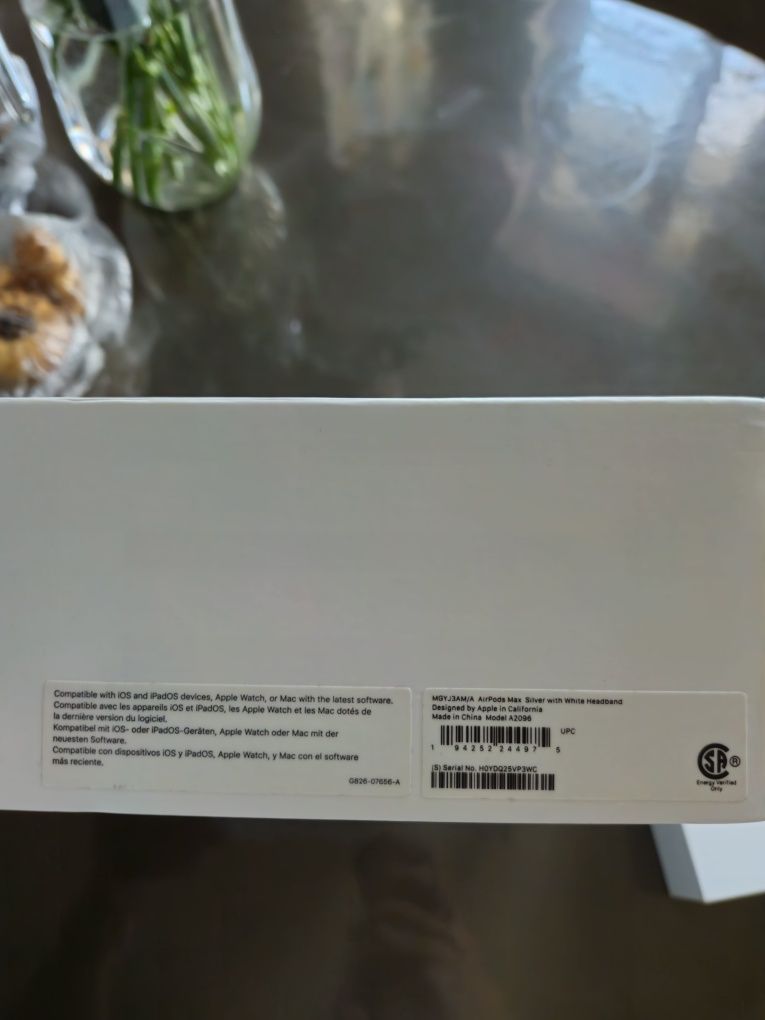 Коробки от наушников apple