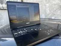 ASUS ноудбук.