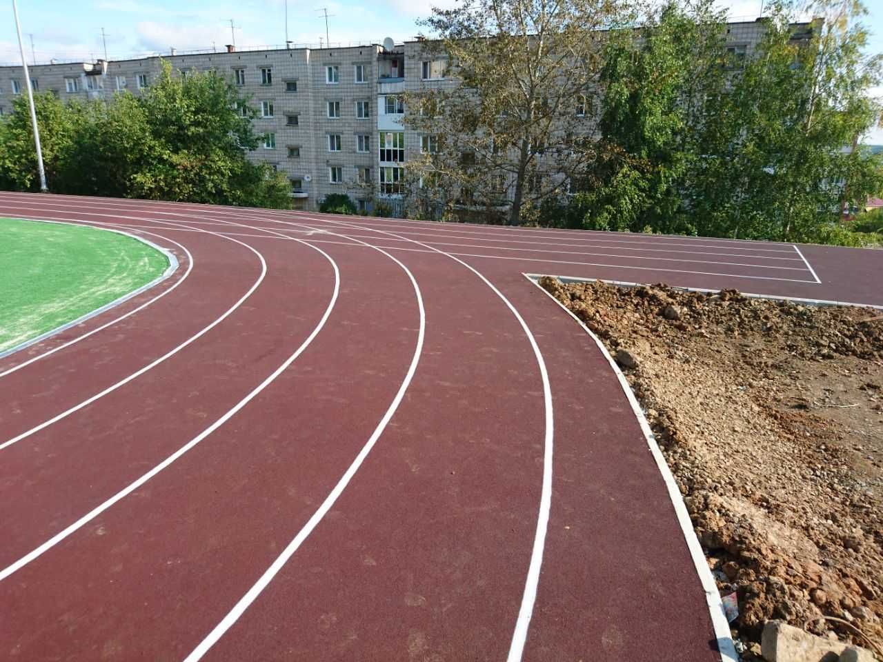 Тартан. Клей для тартана. Газон. Резиновая плитка. Футбол. Монтаж
