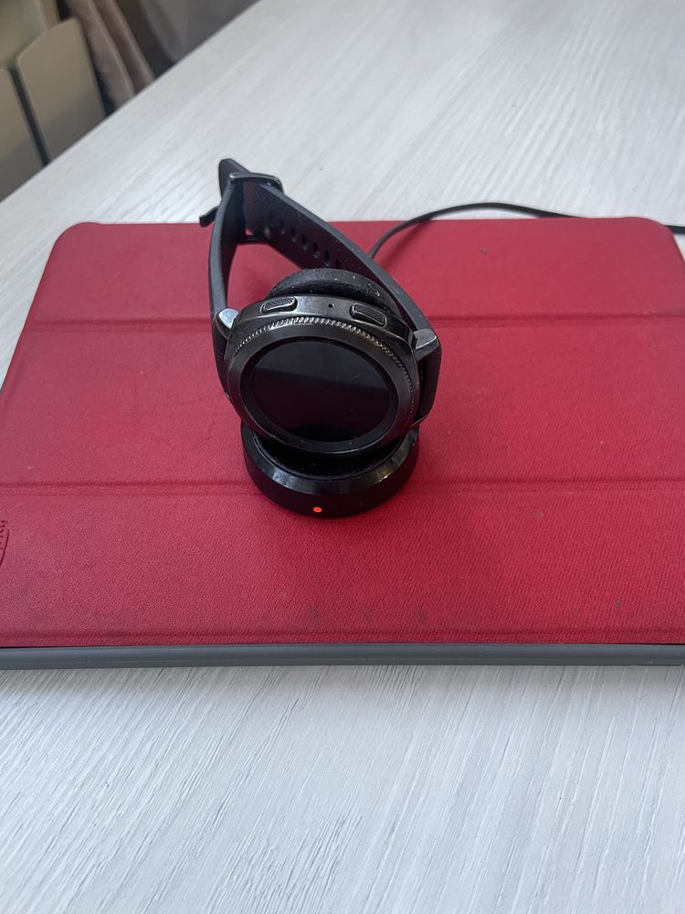 Смарт часы Samsung Gearsport 5