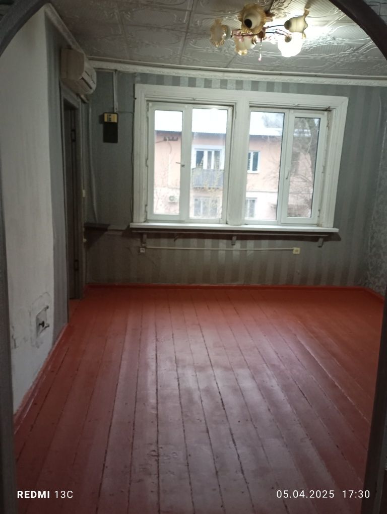 Продам квартиру, 2х комнатную в Жетыген в центн возле 11 школы,