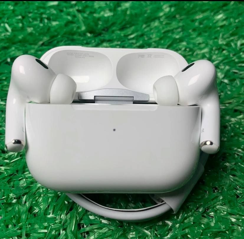 Продаются AirPods Pro