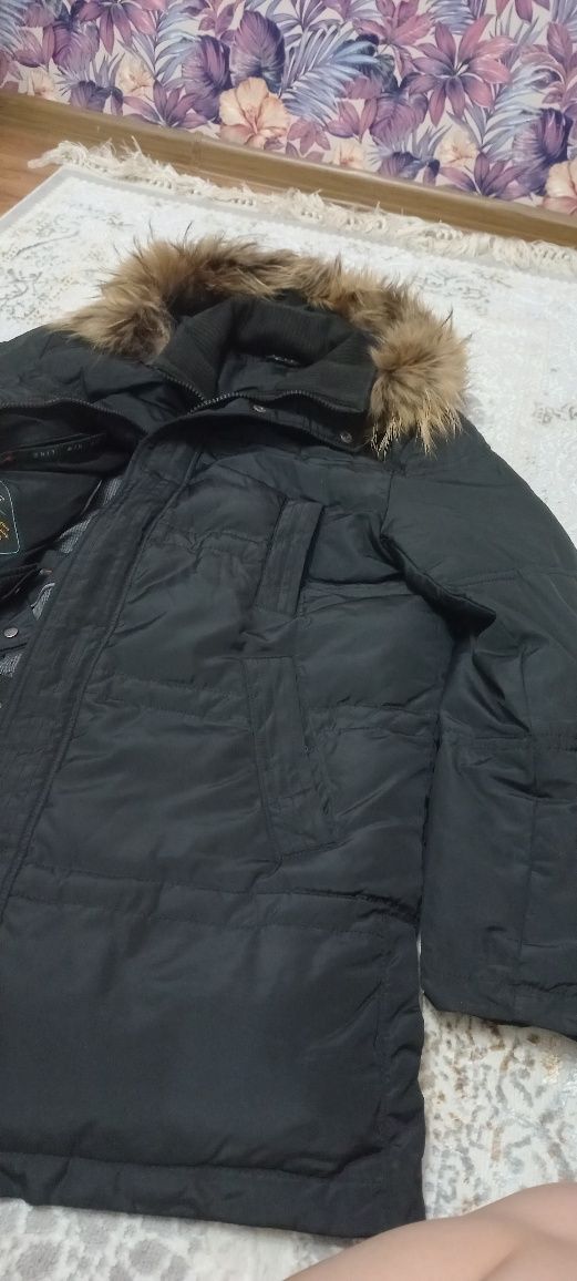 Продам мужскую зимниюю куртку