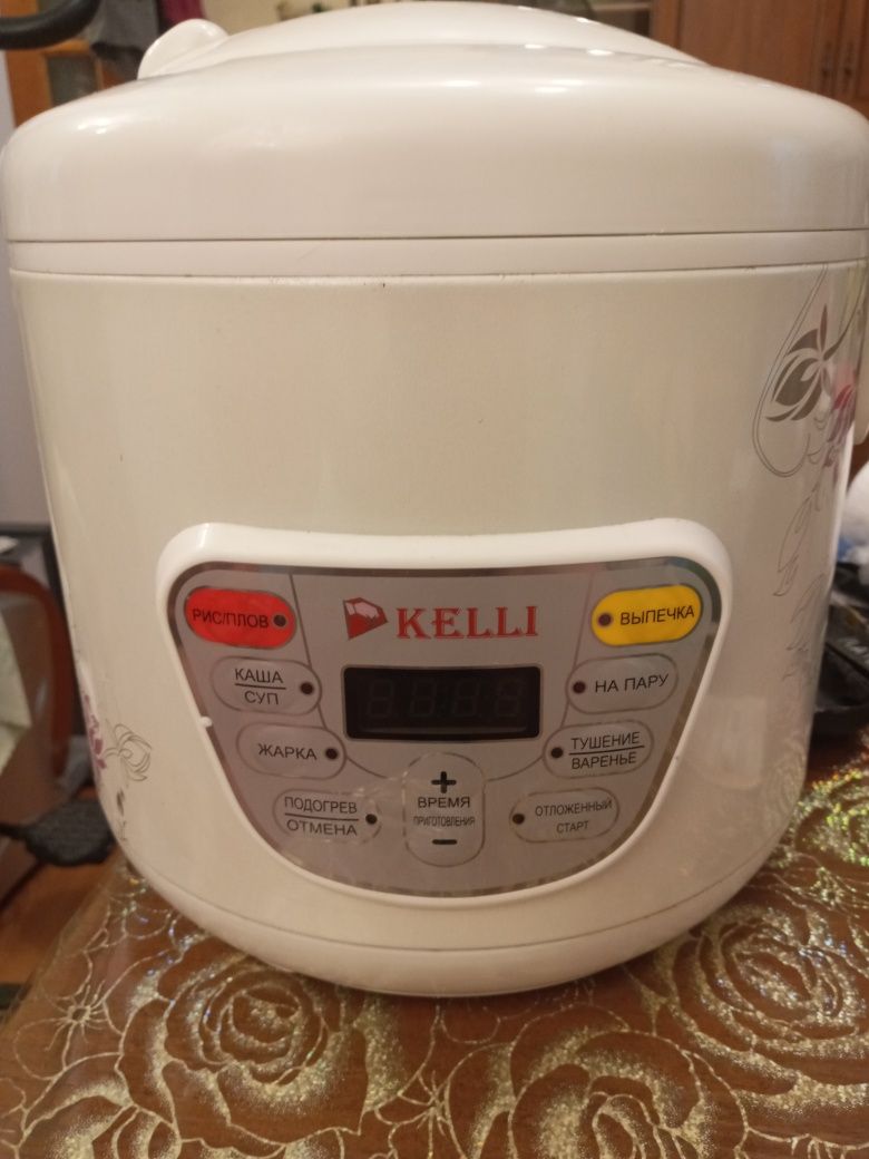 Продам мультиварку KELLI. В хорошем состоянии.