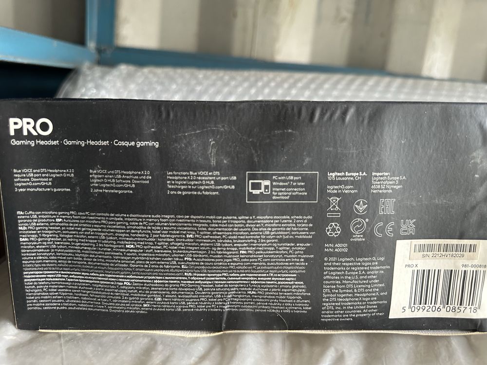 Продам игровые наушники Logitech G Pro X