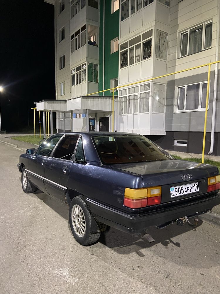 Продам ауди 100 с3