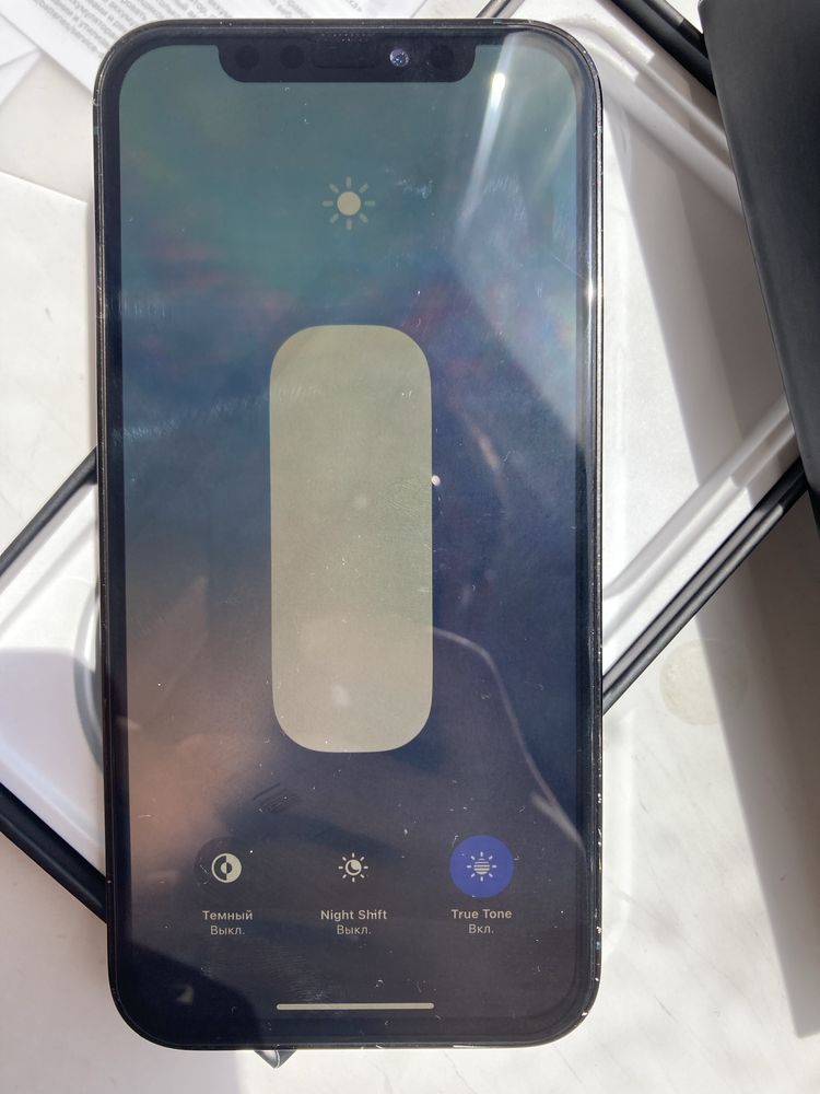 Продам Айфон 12pro в идеальном состояние