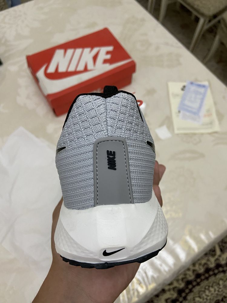 Кроссовка Nike zoom