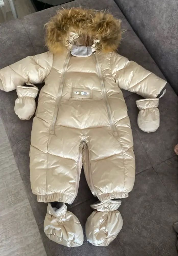 Зимний комбинезон для девочки