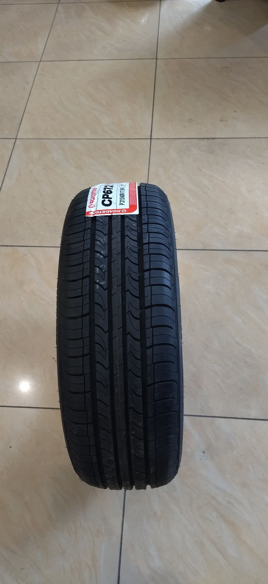 215/60R17 CP672 ROADSTONE