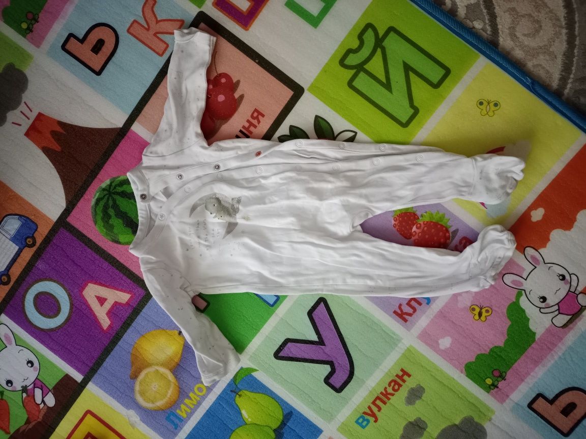 Продам детские вещи