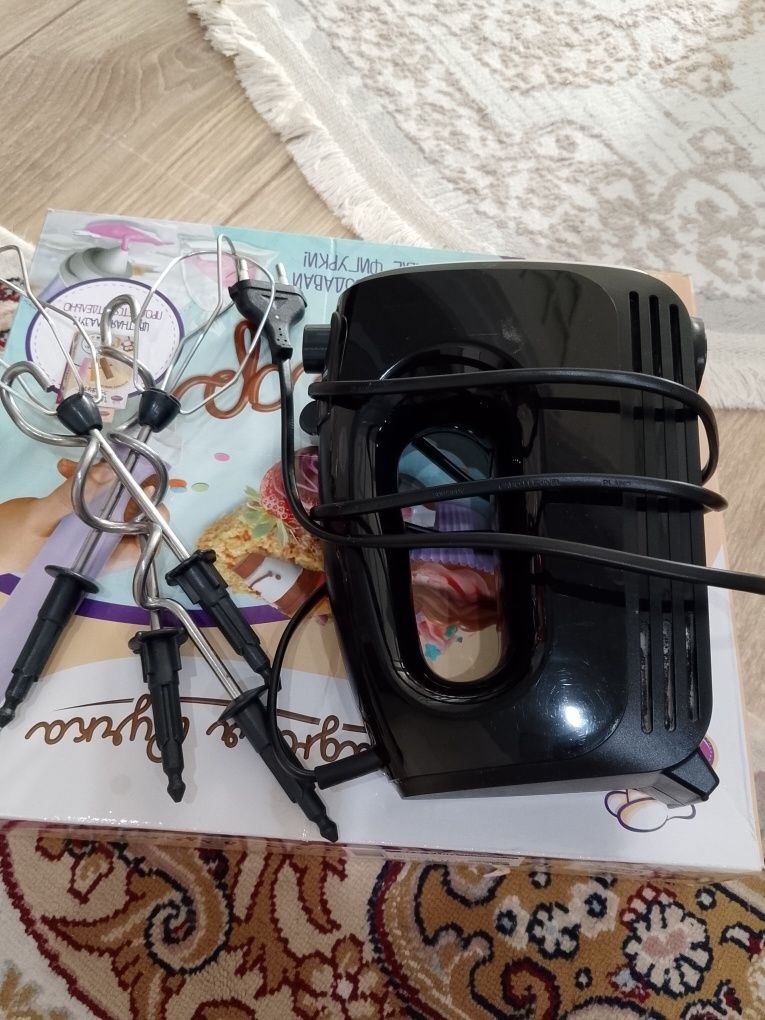 Миксер в отличном состоянии, продаю