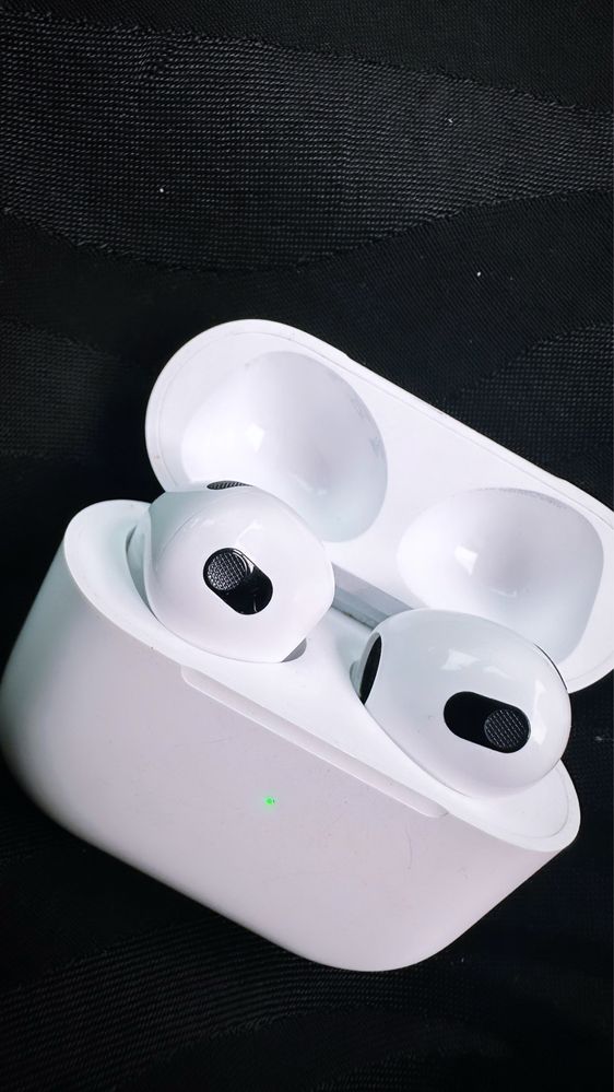 Продам AirPods 3, в хорошем состоянии