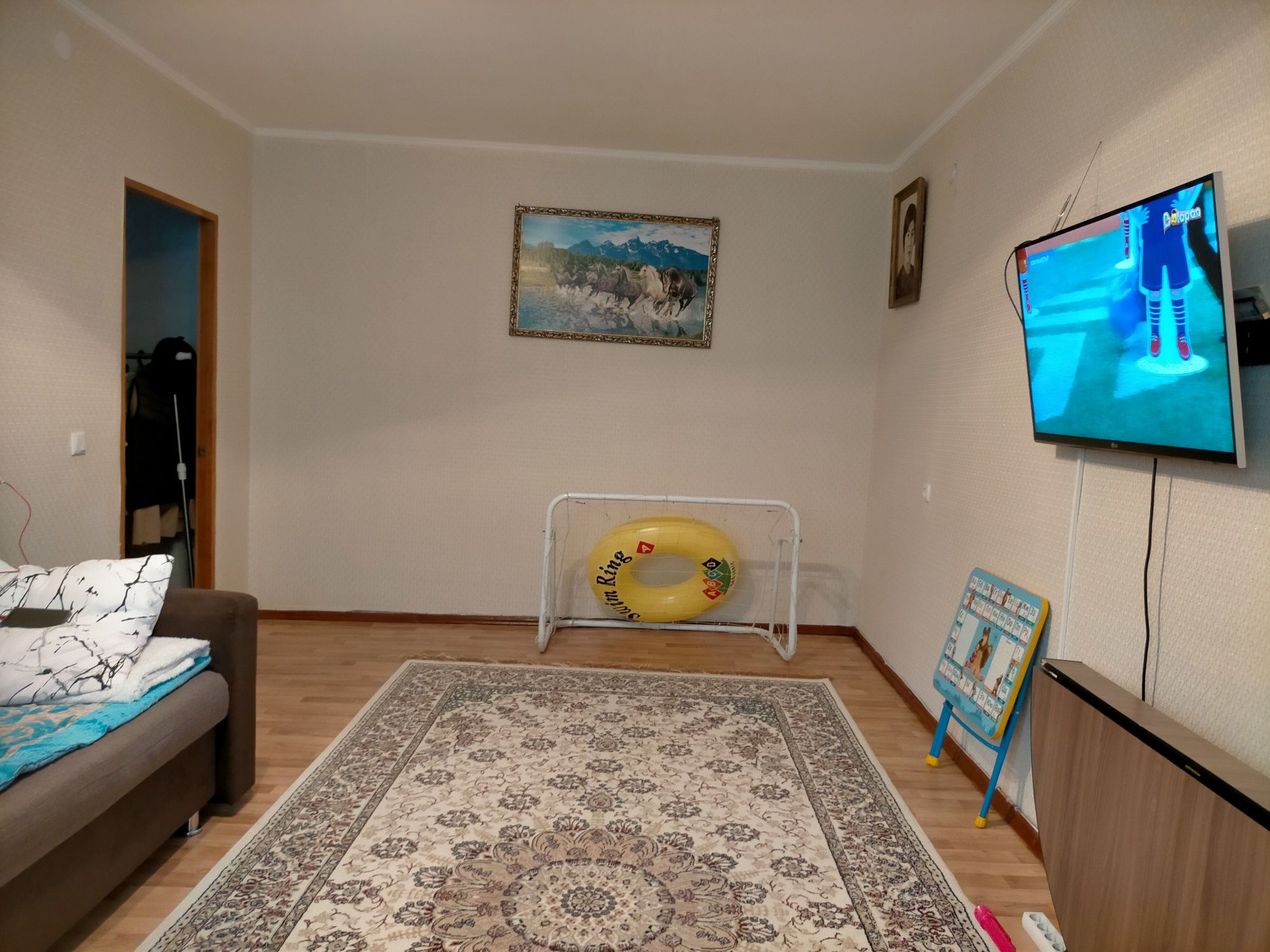 продам 2х комн квартиру по Маясова 27!