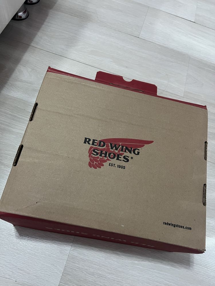 Red wings етык тшо