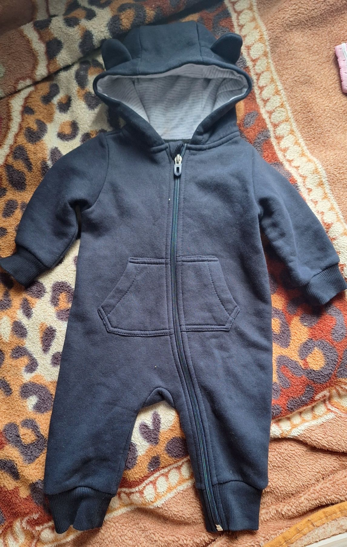 Продам одежду до 6 месяцев.