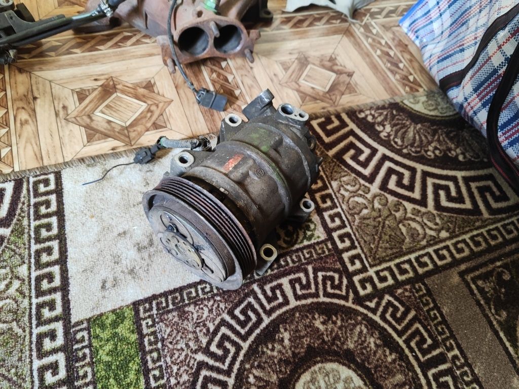 Запчасти на нисан