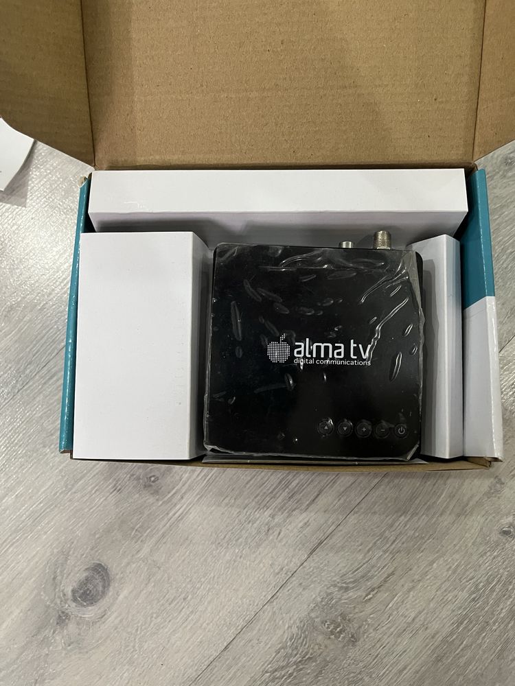 Цифровая ТВ приставка Alma tv