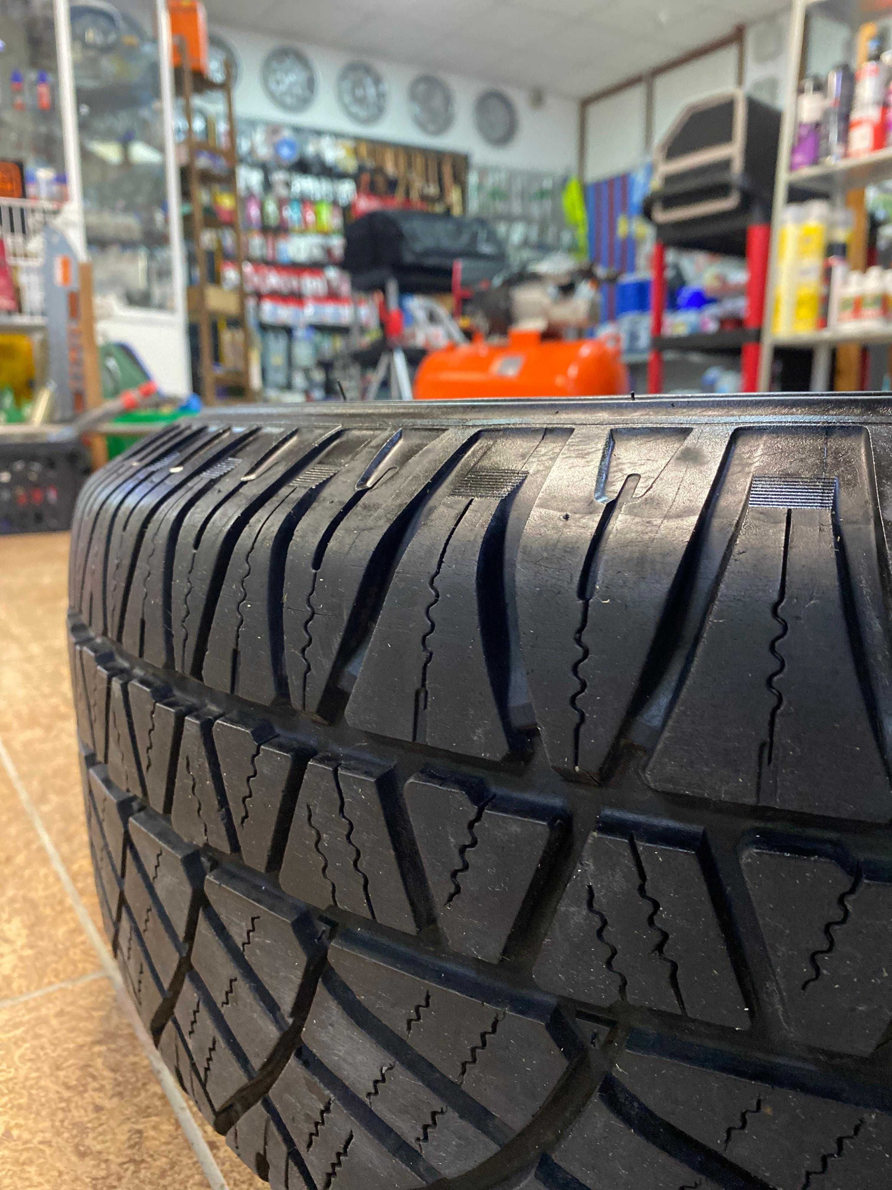 2 колеса в сборе Michelin 255/65/16, 6*139.7, ЦО 77