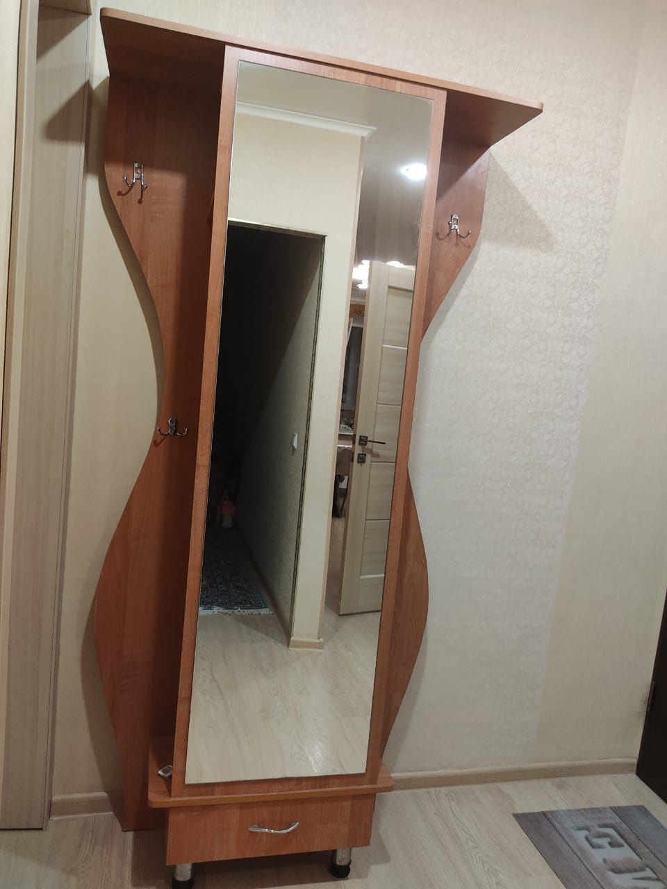 Продам прихожую в хорошем состоянии