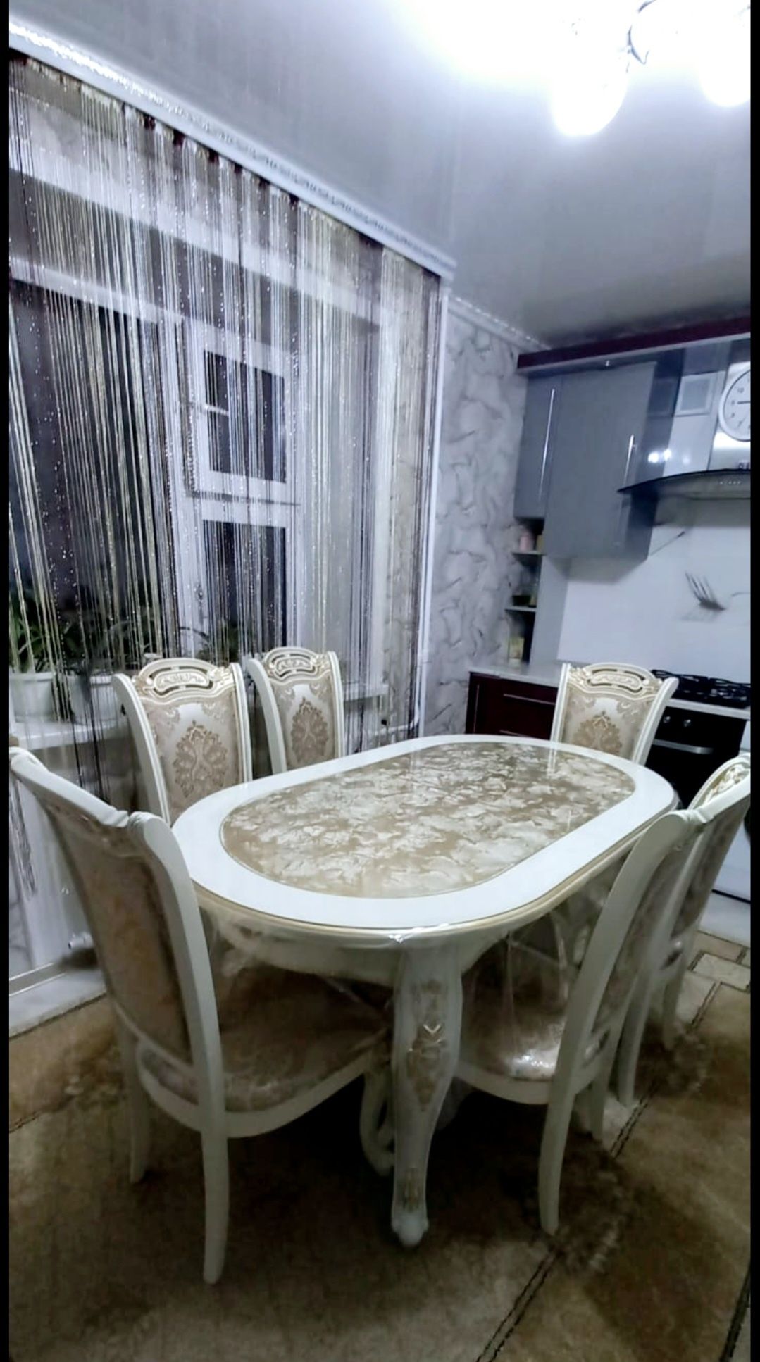 Продам стол со стульями