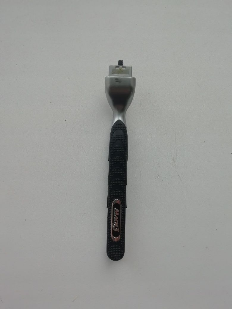Бритвенный станок Gillette Mach 3