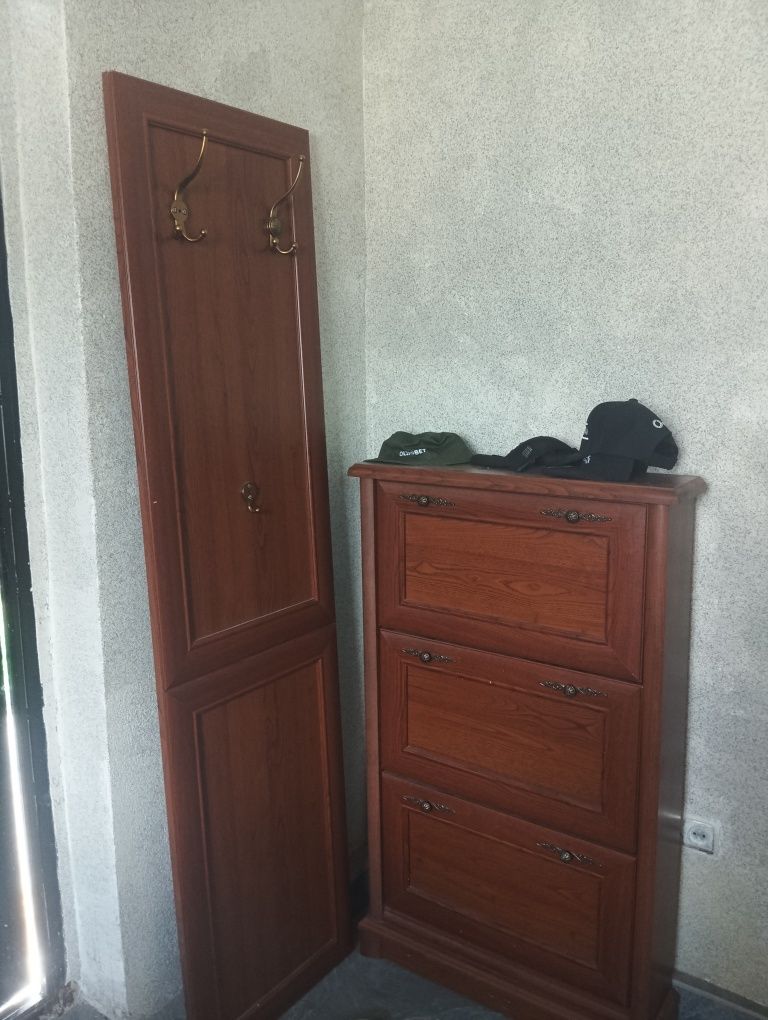 Прихожая продам в связи с переездом
