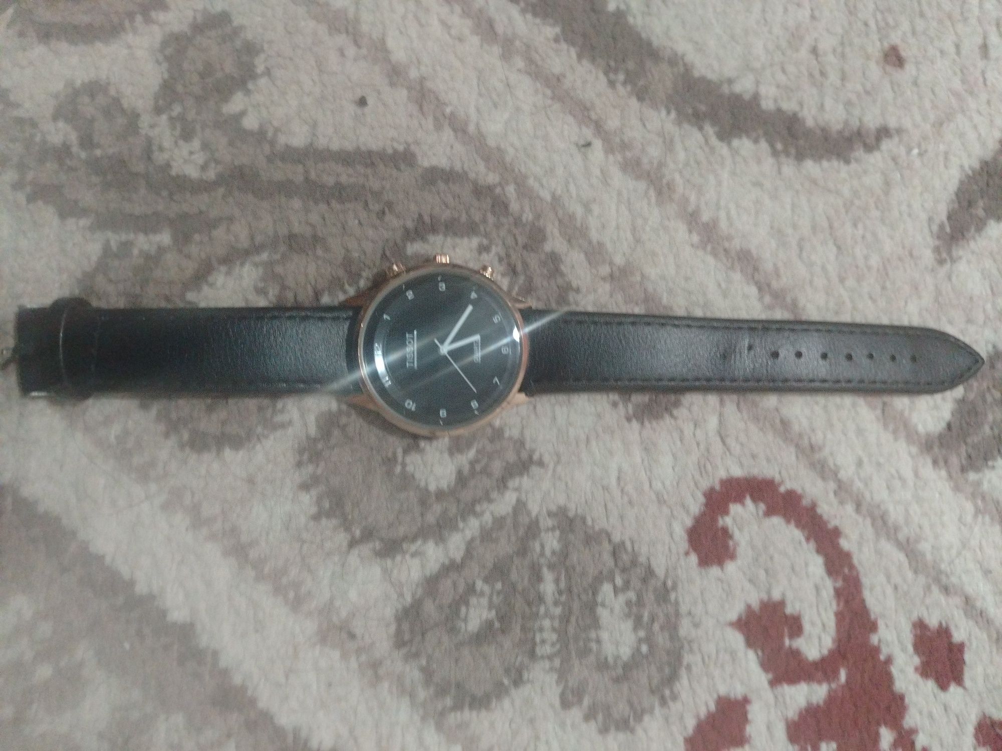 Часы Tissot коричневые